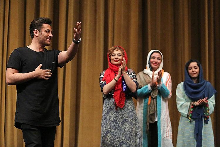 معرفی فیلم سینمایی آینه بغل + نظرات بینندگان و نقد فیلم