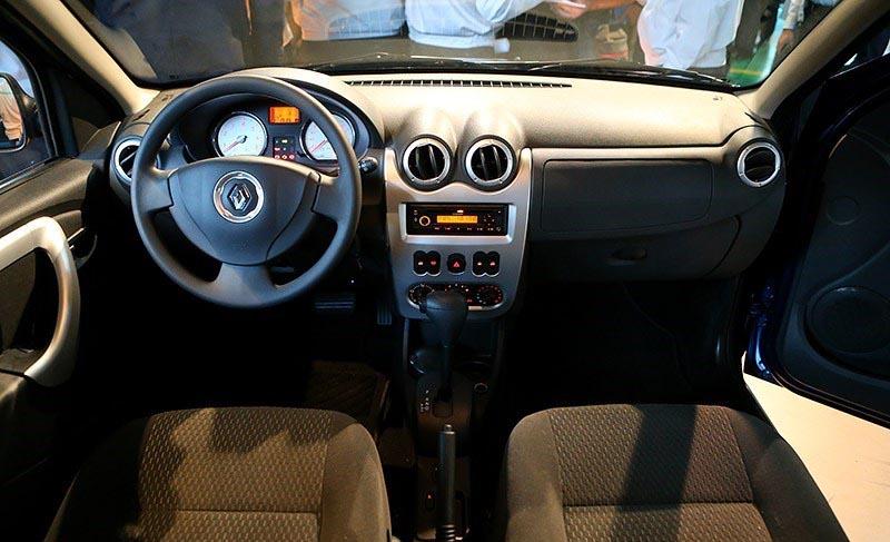 مقایسه رنو ساندرو با ام وی ام 315 / ام وی ام 315 بهتر است یا ساندرو؟