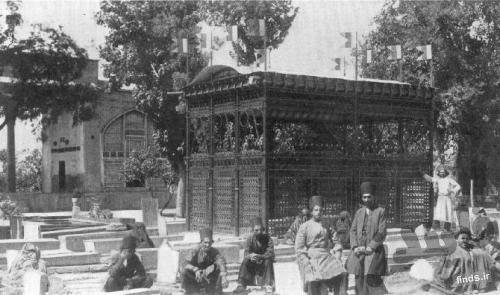 تصاویری از آرامگاه حافظ شیرازی در زمان قاجار