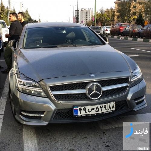 تصاویر خودروهای گران قیمت وارداتی در خیابان های تهران