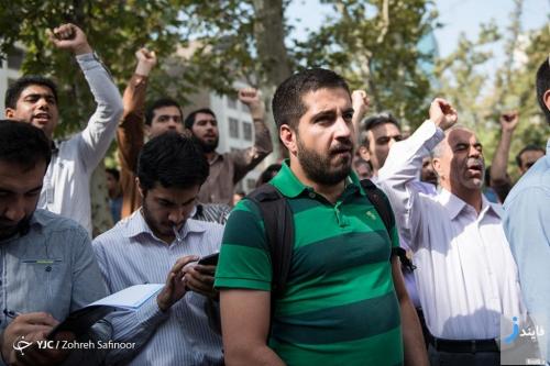 تصاویر رونمایی از یکصد لقب امام خمینی به آمریکا
