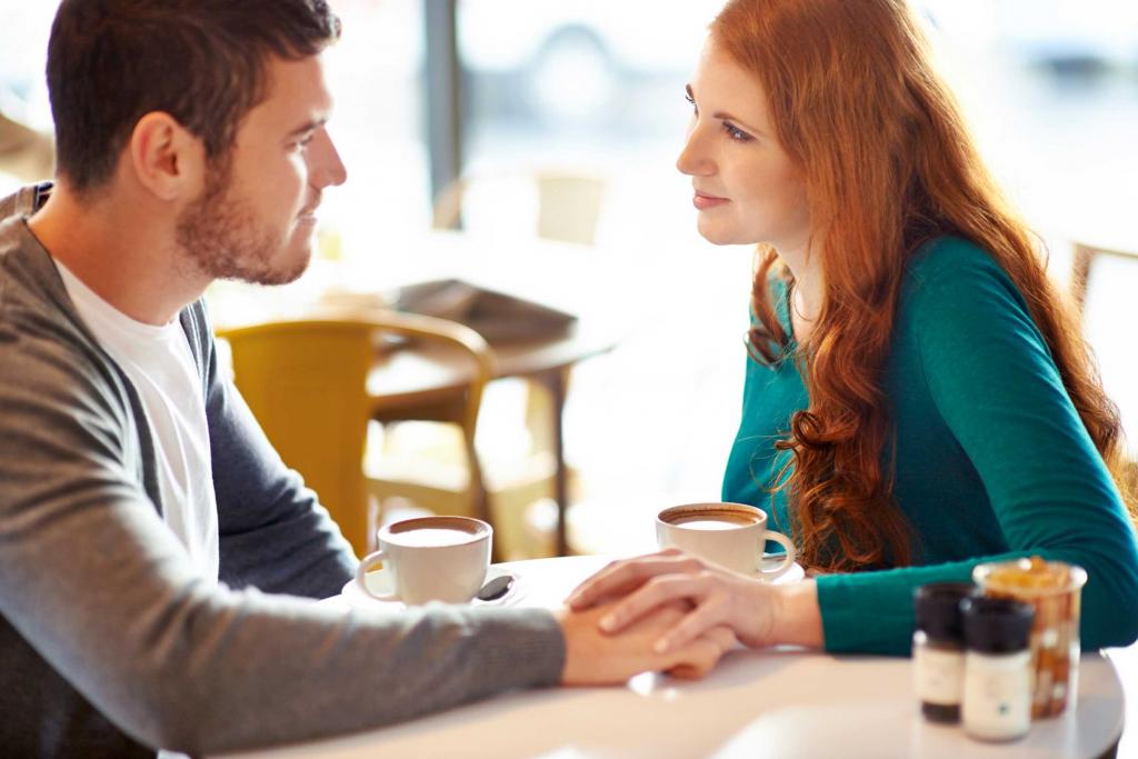 چرا باید با همسرمان با لحن بچهگانه صحبت کنیم