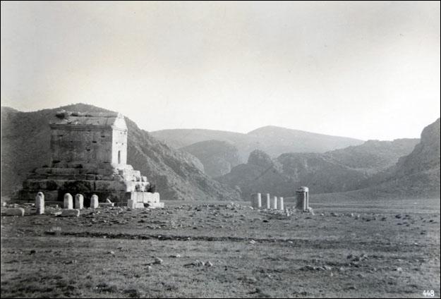 عکس تاریخی گرفته شده از پاسارگاد توسط ارنست هرتسفلد.