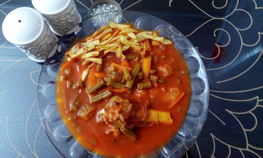 عکس تصویر خورش لوبیا سبز با هویج
