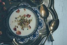 بهترین طرز تهیه فرنی با نشاسته | آموزش پخت فرنی با نشاسته در ماه رمضان
