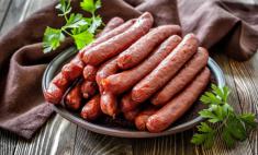 سوسیس (Sausage) چیست + تاریخچه سوسیس و کالباس در ایران