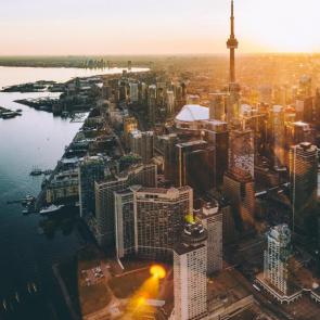 Sunset helicopter tour over downtown Toronto Photo by mwangi gatheca