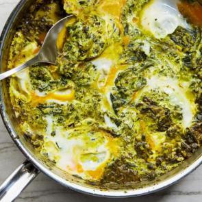 عکس ترشی تره | Torshi Tareh (Persian Sour Herb Stew With Marbled Eggs)