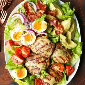 سالاد مرغ کاب | Grilled Chicken Cobb Salad