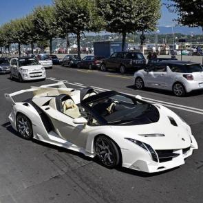 Cream & white Lamborghini Veneno Roadster