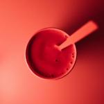 عکس پس زمینه قرمز رنگ برای گوشی | Photo by Matthew Hamilton on Unsplash 