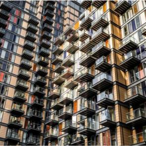 بالکن های ساختمانی در منطقه Millwall لندن - عکاس : Sean Batten
