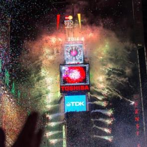 آتش بازی تحویل سال 2016 در میدان تایمز نیویورک