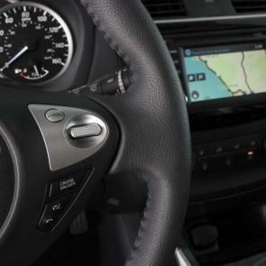 Nissan Sentra SR Turbo 2017 interior #15