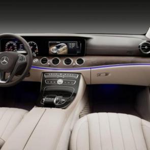 Mercedes E-Class All-Terrain interior #10