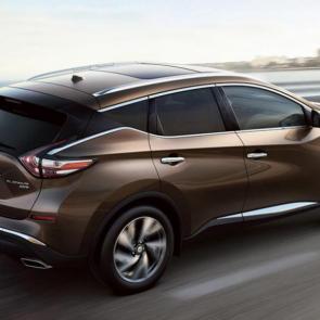 Nissan Murano Platinum AWD shown in Java Metallic, floating roof appearance