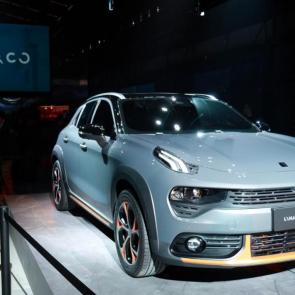 Lynk and Co 02 crossover
