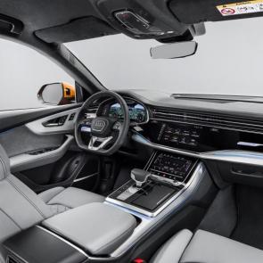 2019 Audi Q8 front interior 01