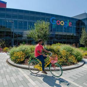 تصاویر ساختمان مرکزی شرکت گوگل در شهر مانتین ویو، ایالت کالیفرنیا #2