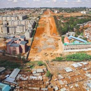 فاصله طبقاتی میان فقرا و ثروتمندان - Nairobi, Kenya