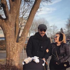 عکسی از رضا قوچان نژاد در کنار همسرش