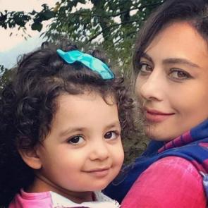 عکسی جالب از یکتا ناصر به همراه دختر 22 ماهه اش
