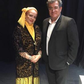 بهاره رهنما در کنار دکتر حمید ترابی،نایب رئیس انجمن ام اس ایران