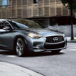 2019 INFINITI QX30 Crossover Exterior | QX30 SPORT shoulder line profile shown in Graphite Shadow, highlighting sport-tuned suspension