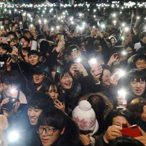 آلبوم عکس جشن تحویل سال 2019 میلادی / People attend a ceremony to celebrate the new year in Seoul, South Korea