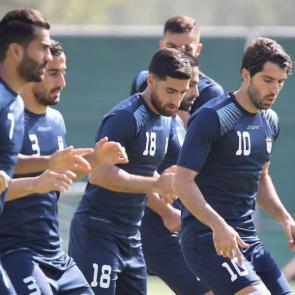 یک سایت کامبوجی : ایران بهترین تیم فوتبال آسیا و پر از نفت است!