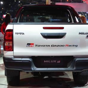 Toyota Hilux GR-S #5