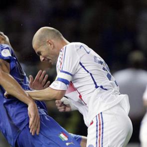 فینال جام جهانی 2006 و حمله زین‌الدین زیدان به ماتراتزی