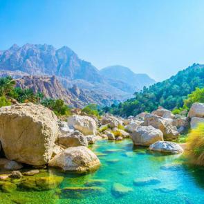 The valleys of Oman, called wadis, will make you question your ideas of desert © trabantos / Shutterstock