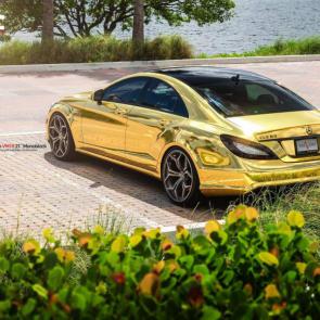تصاویر بسیار تماشایی از مرسدس بنز CLS63 AMG طلایی رنگ
