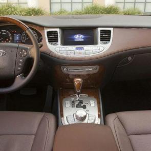 Hyundai Genesis 2010 interior
