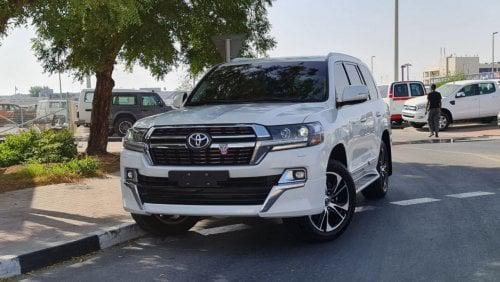 Toyota Land Cruiser GXR GT V6 سفید در دبی امارات
