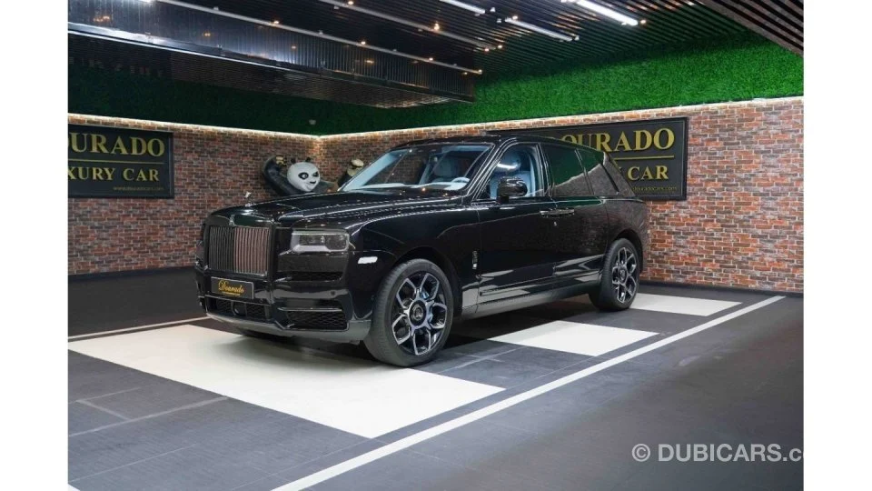 Rolls-Royce Cullinan Black Badge مشکی رنگ مدل 2022 در دبی