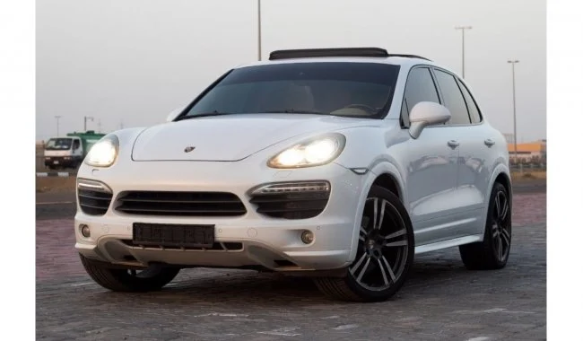 Porsche Cayee S سفید مدل 2012 در دبی