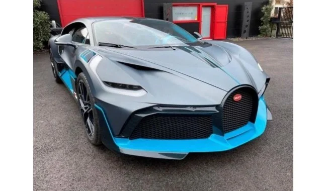 Bugatti DIVO 1OF 40 مشکی مدل 2021 در دبی