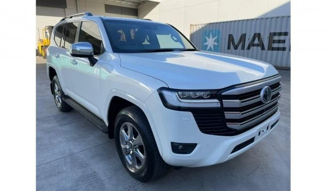 Toyota Land Cruiser Right hand drive Toyota Landcruiser SAHARA available in pearl white