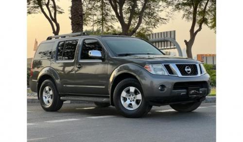NISSAN PATHFINDER SE 4.0L 7 SEATER 2008 مشکی در دبی