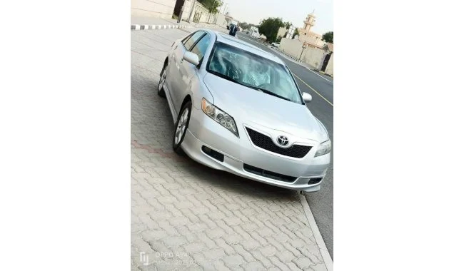 Toyota Camry 2.4 مدل 2009 نقره ای در شارجه امارات