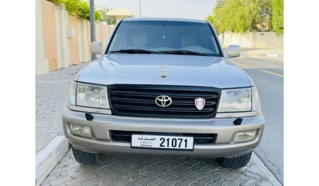 2003 Toyota Land Cruiser در شارجه امارات