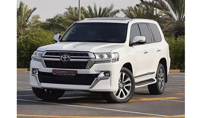 2009 Toyota Land Cruiser upgrade 2021 سفید در شارجه