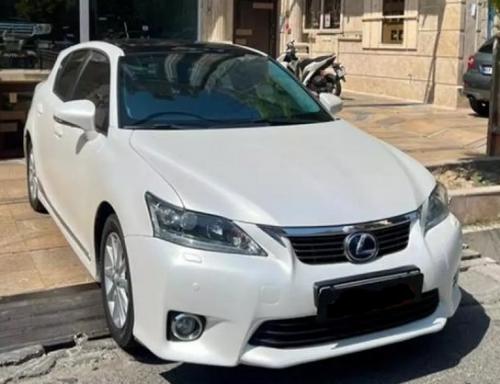 لکسوس CT 200h سفید مدل 2012 در تهران