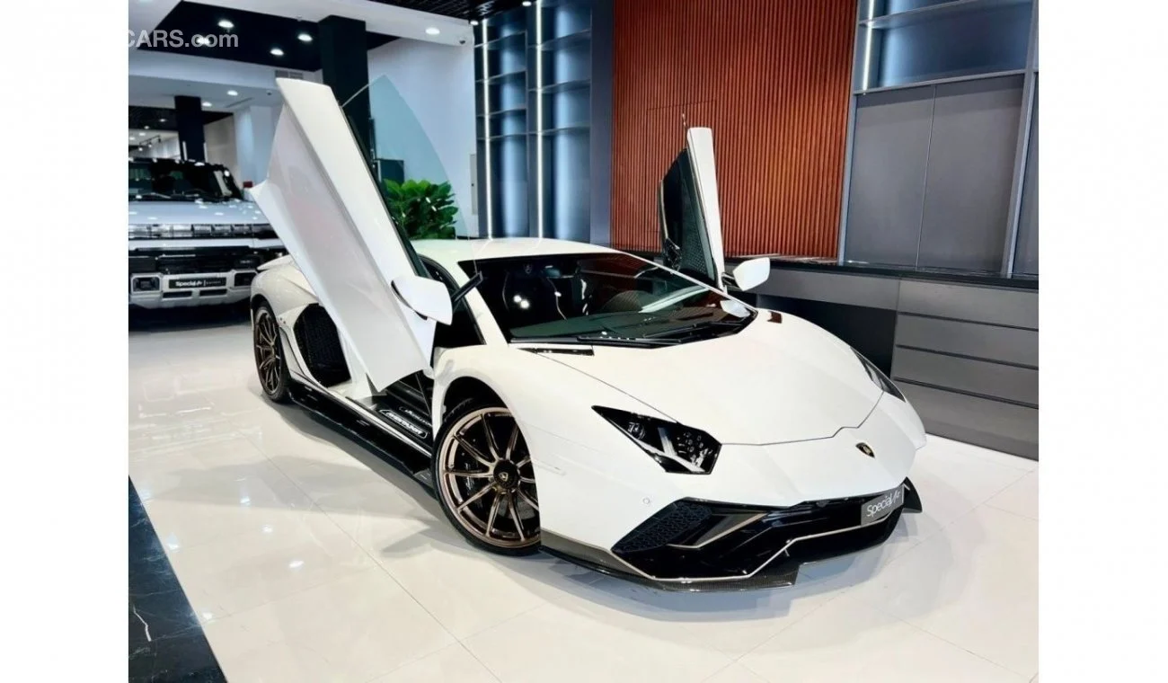 2023 Lamborghini Aventador Ultimate 1 out of 350 سفید در دبی