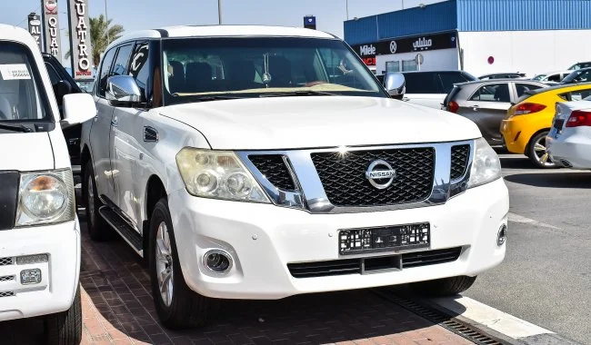2013 Nissan Patrol LE سفید در دبی امارات
