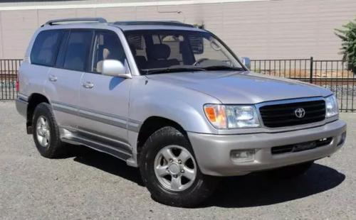 2002 Toyota Land Cruiser Base (A4) نقره ای در آمریکا