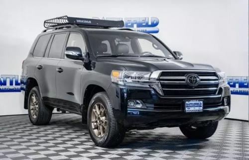 2021 Toyota Land Cruiser Heritage Edition مشکی در آمریکا