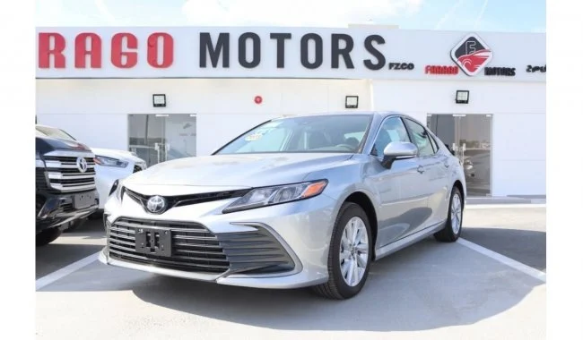 2023 TOYOTA CAMRY 2.5 LE BLACK INTERIOR نقره ای در دبی